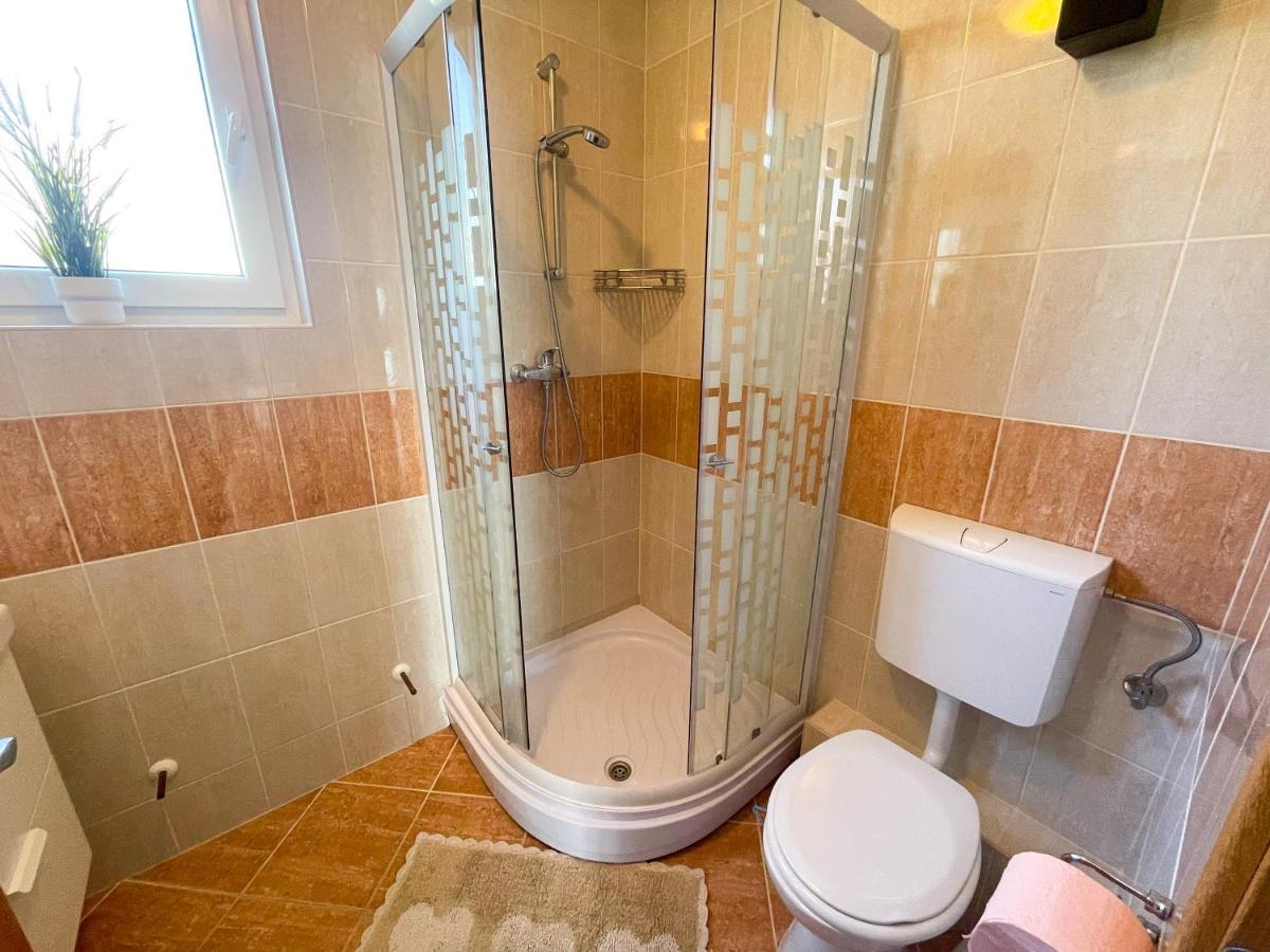 Apartment Nika 2 Dramalj Eksteriør billede